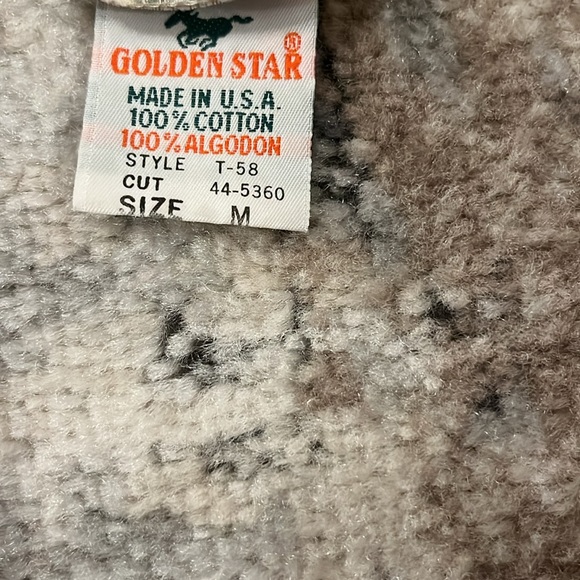 Golden Star long sleeve top in great condition. Beautiful vintage green top. - Picture 5 of 5